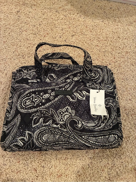 Vera Bradley Handbags - Vera Bradley Black & White Paisley Quilted Tote